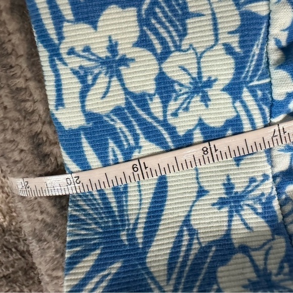 IVORY ELLA Cropped Floral Short Sleeved Hoodie, EUC! - Picture 8 of 8